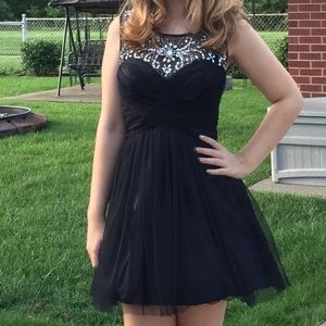 WINDSOR HOMECOMING / PROM DRESS